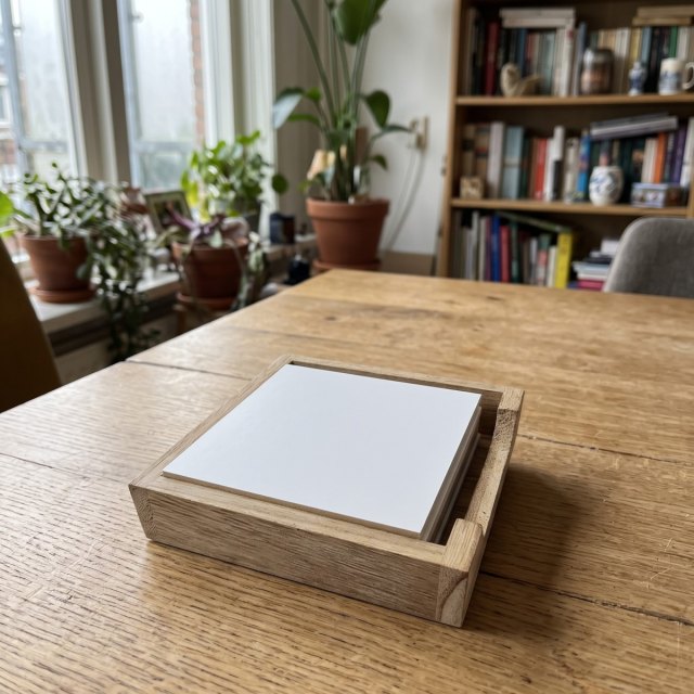 Houten bakje voor onderzetters