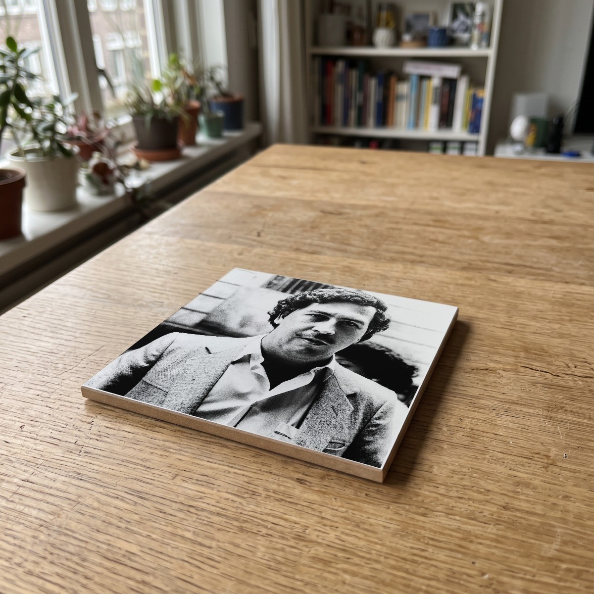Film Muziek ZwartWit - 018, gedrukt op een houten onderzetter
