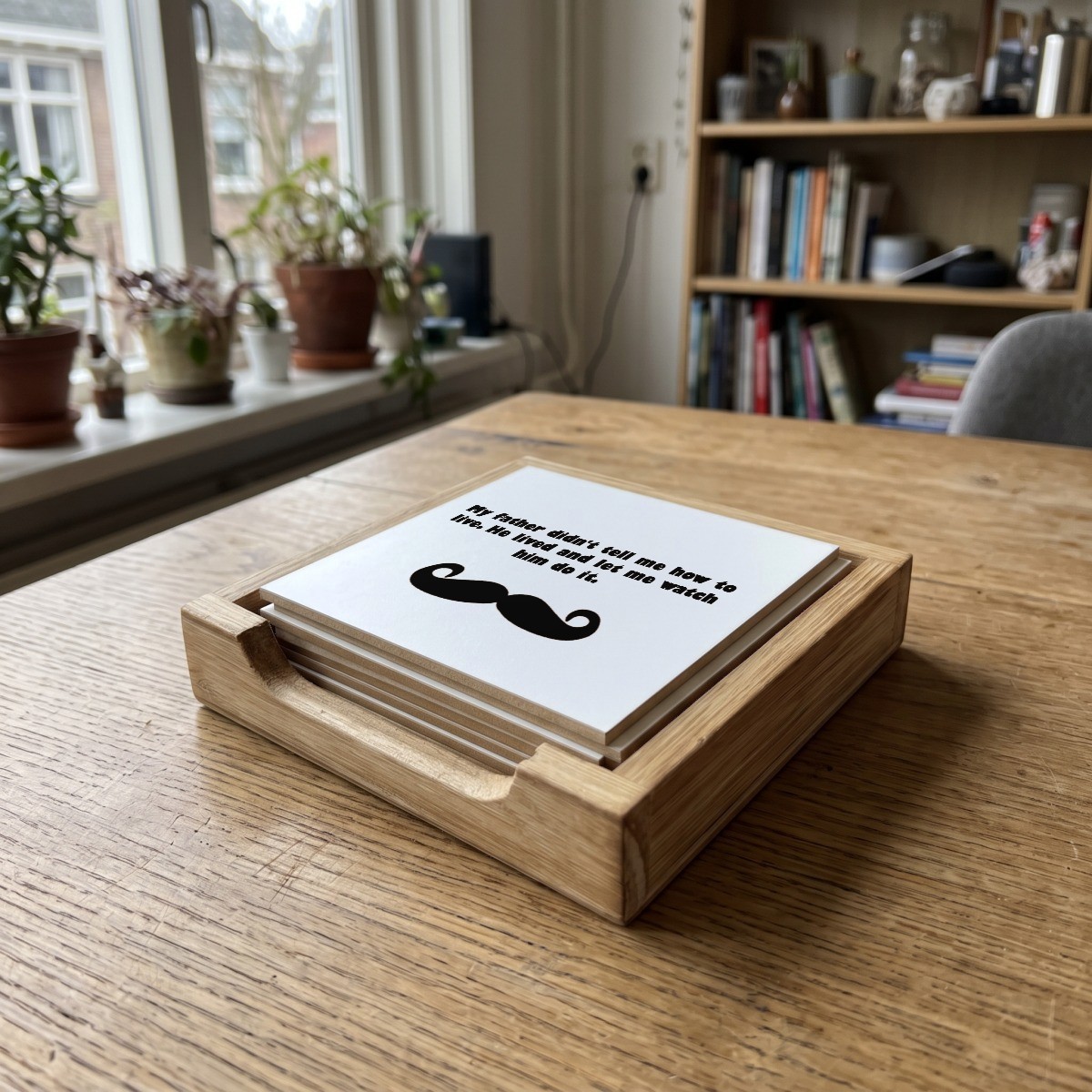 Vader dag quote 13 EN, houten onderzetter in het houten bakje (het houten bakje is apart verkrijgbaar)